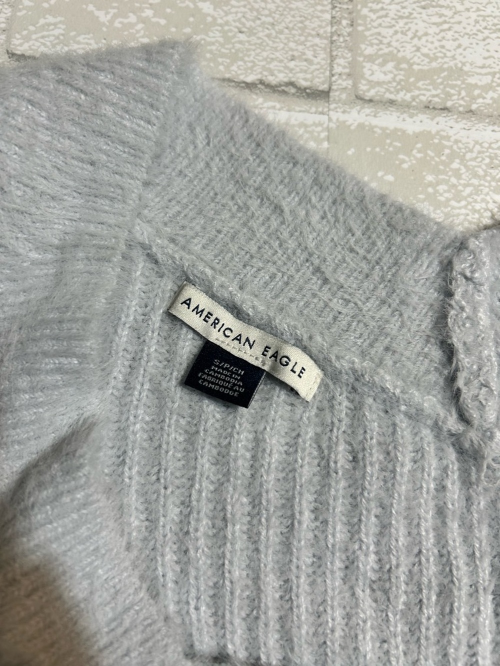 American Eagle Outfitters Off-the-Shoulder Cropped Sweater - Picture 3 of 6